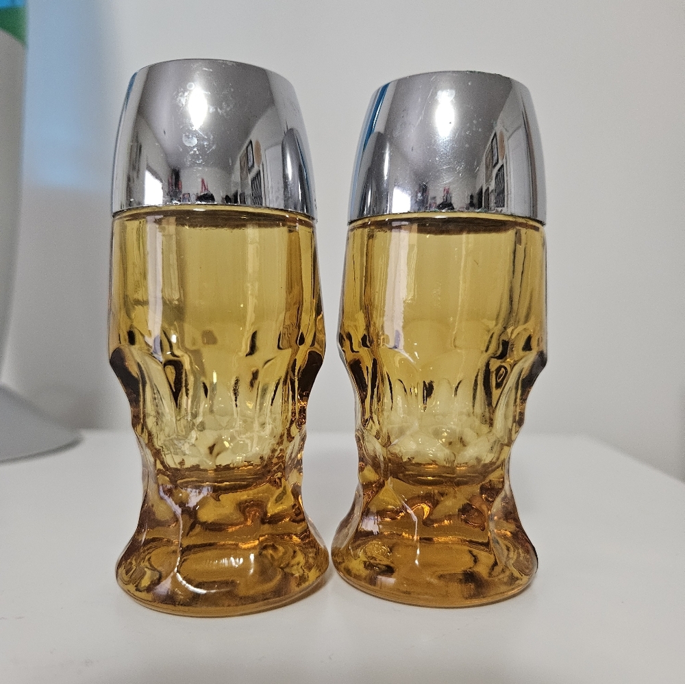 Viking Glass Georgian Amber S&P Shakers